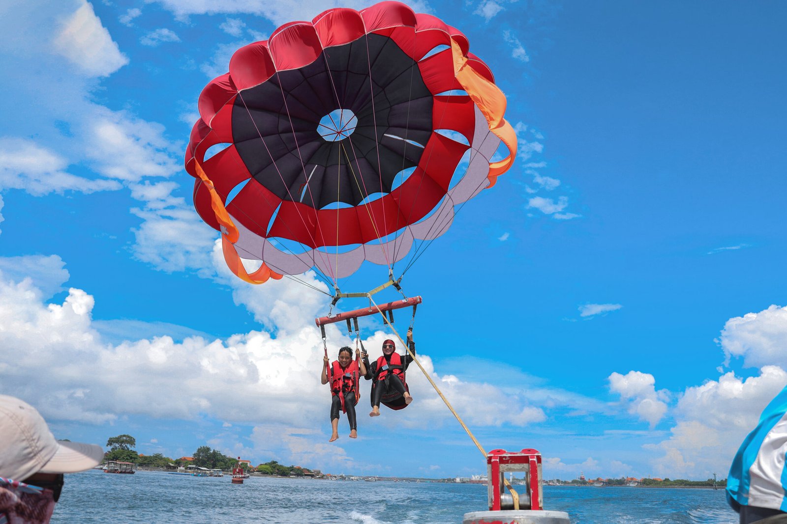 vuelo en Parasailing